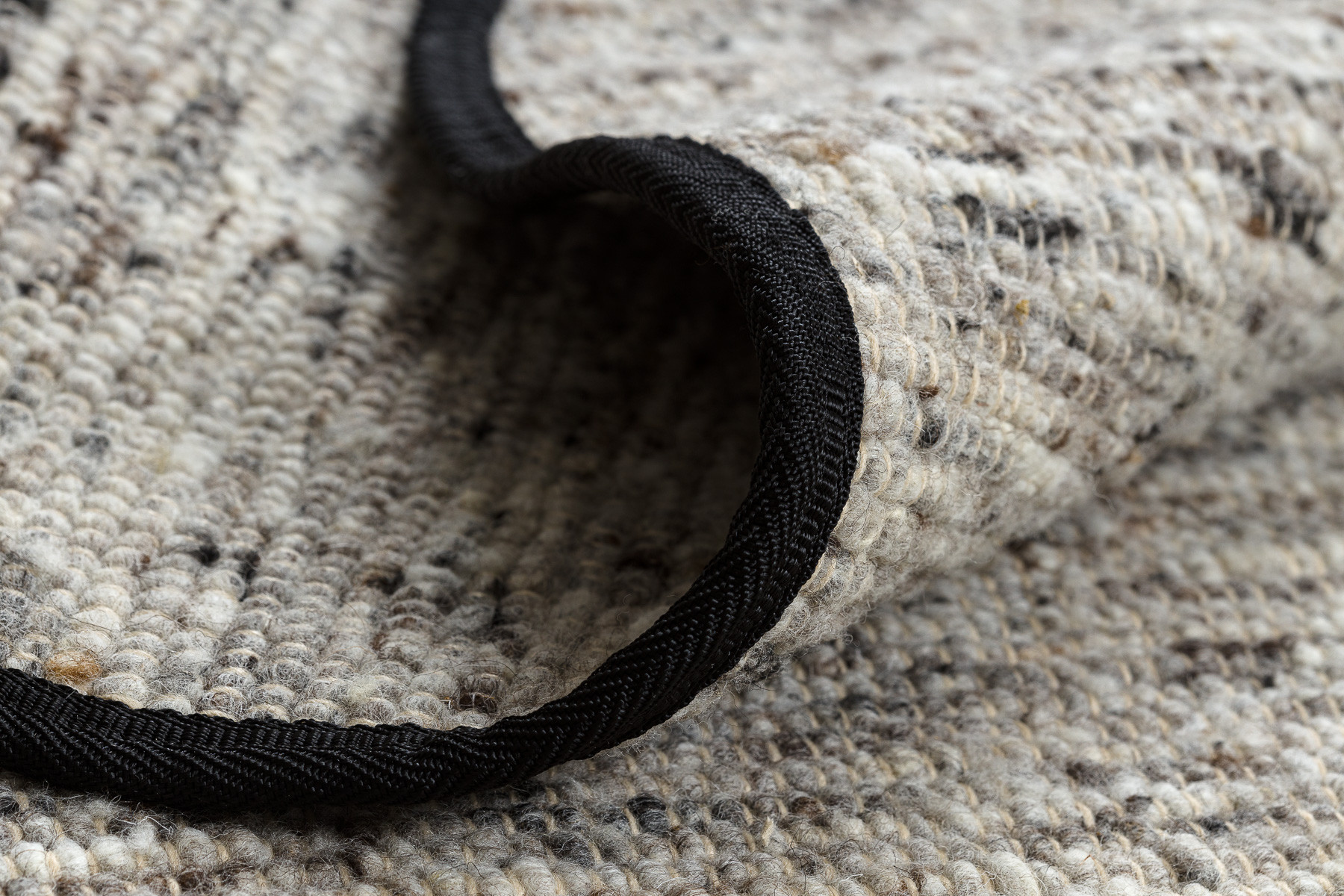 Koberec NEPAL 2100 naturálny / sivý kruh