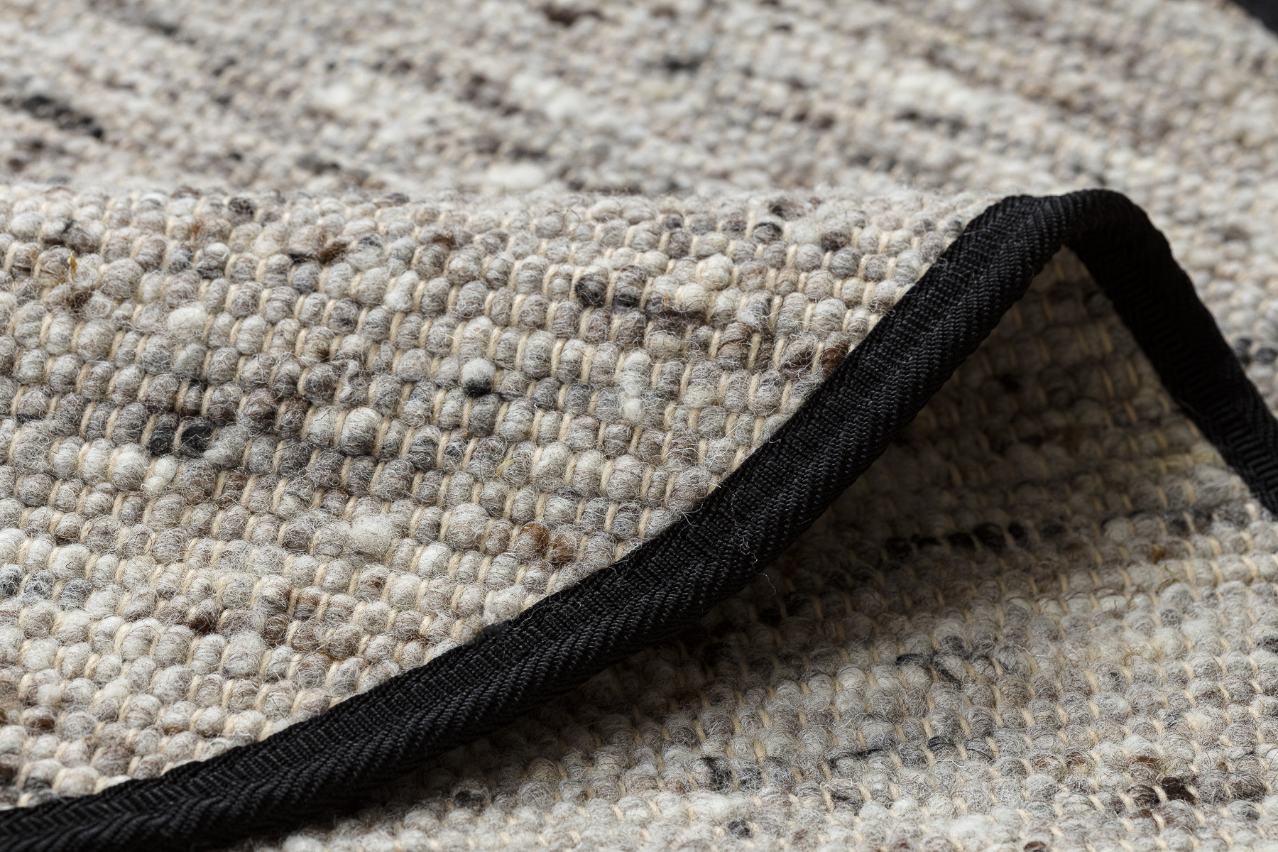 Koberec NEPAL 2100 naturálny / sivý kruh