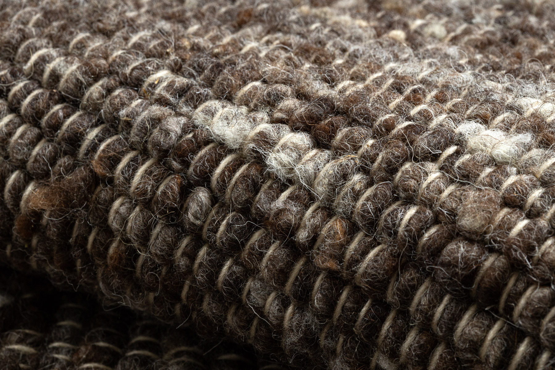 Koberec NEPAL 2100 tabak / hnedý