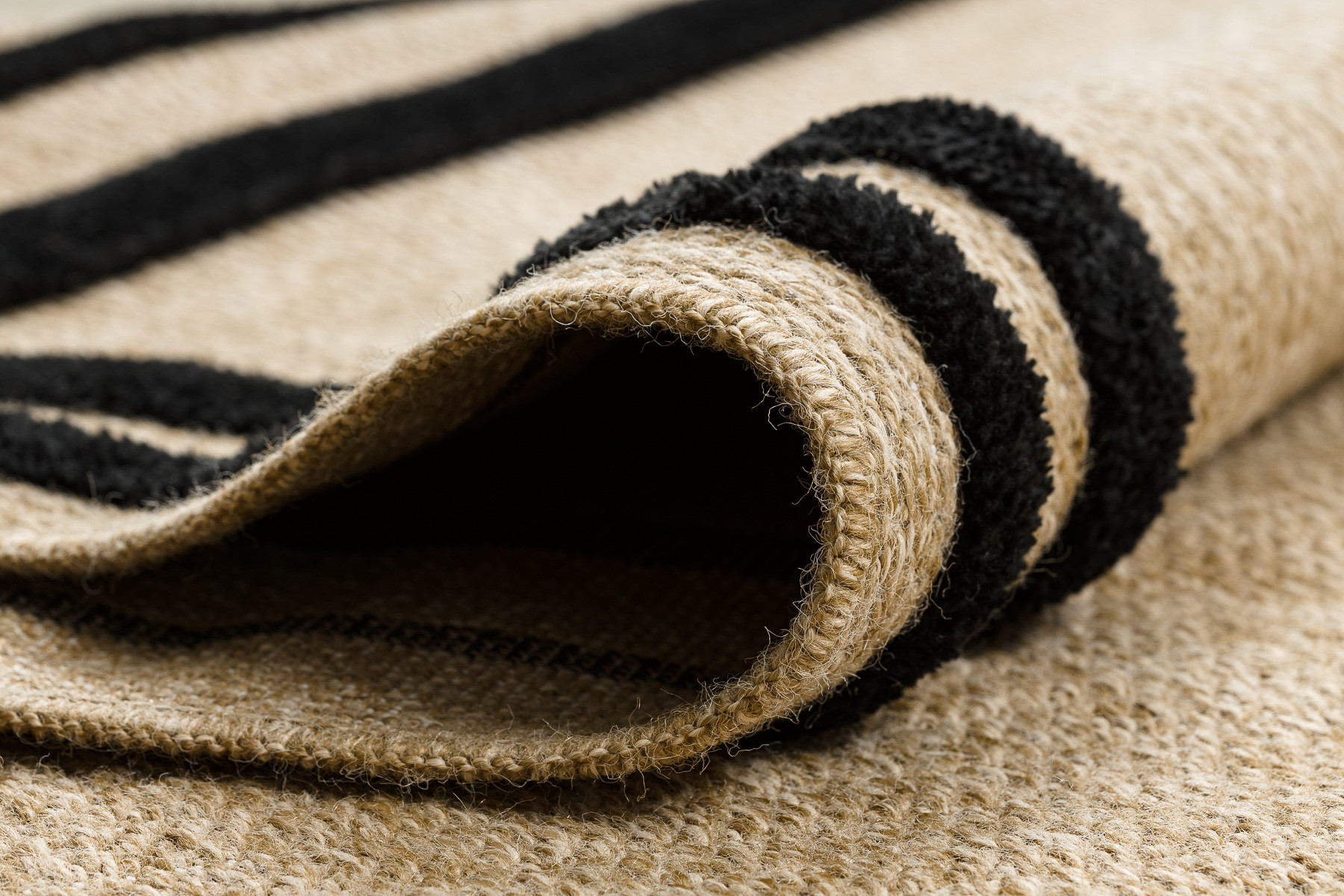 Koberec SPARK 0687 rám, béžový / čierny