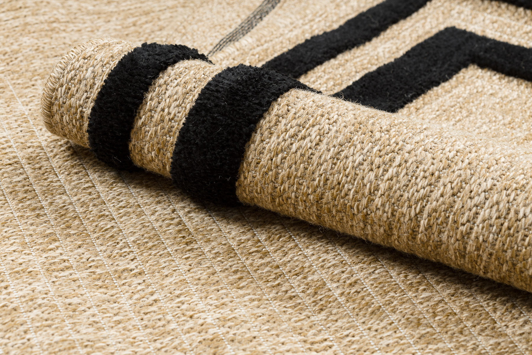 Koberec SPARK 0687 rám, béžový / čierny