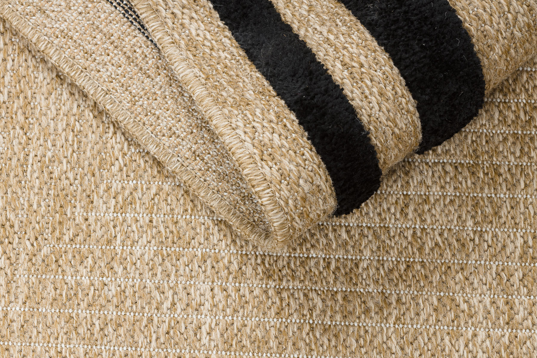 Koberec SPARK 0687 rám, béžový / čierny