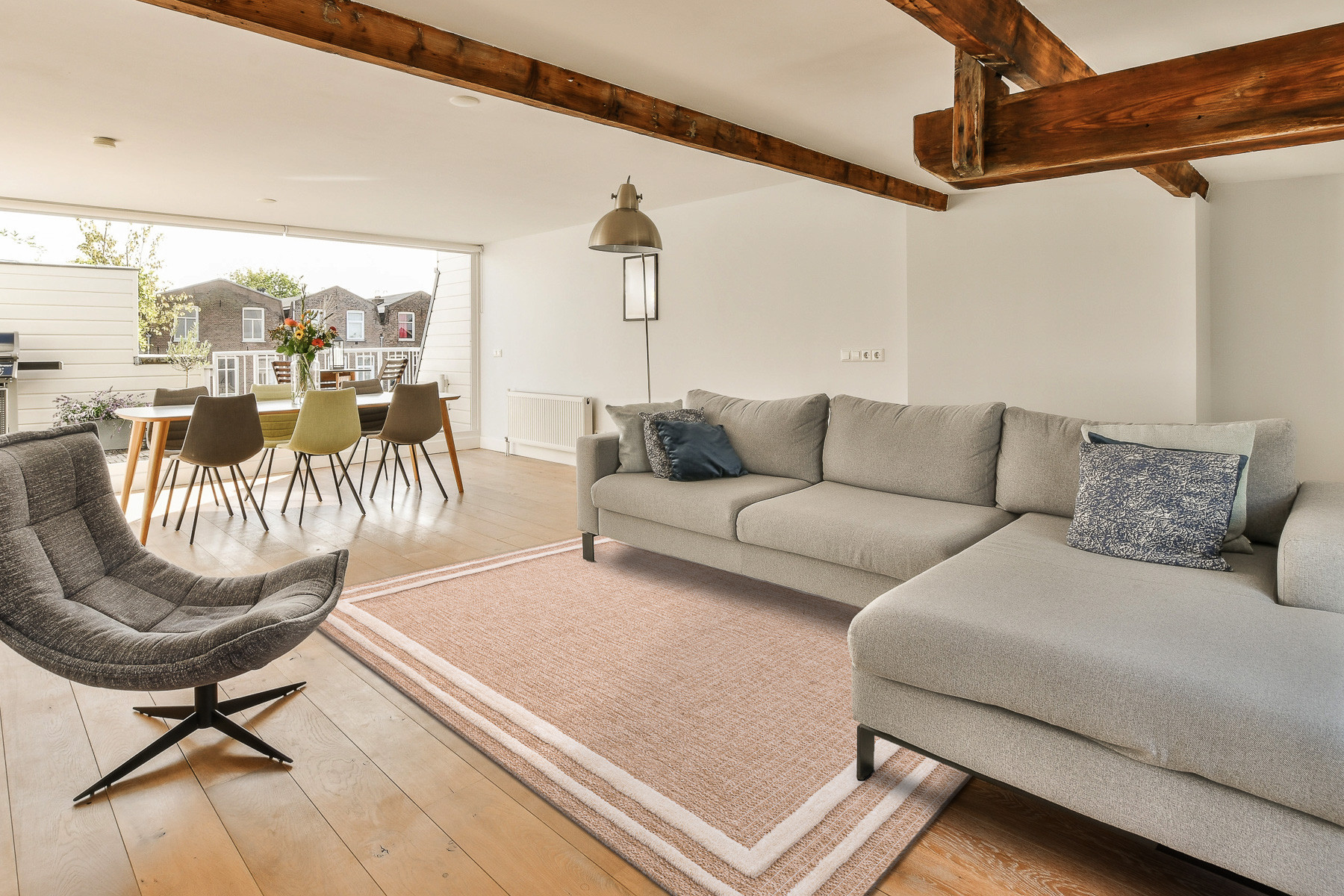 Koberec SPARK 0687A rám, béžový / krémový