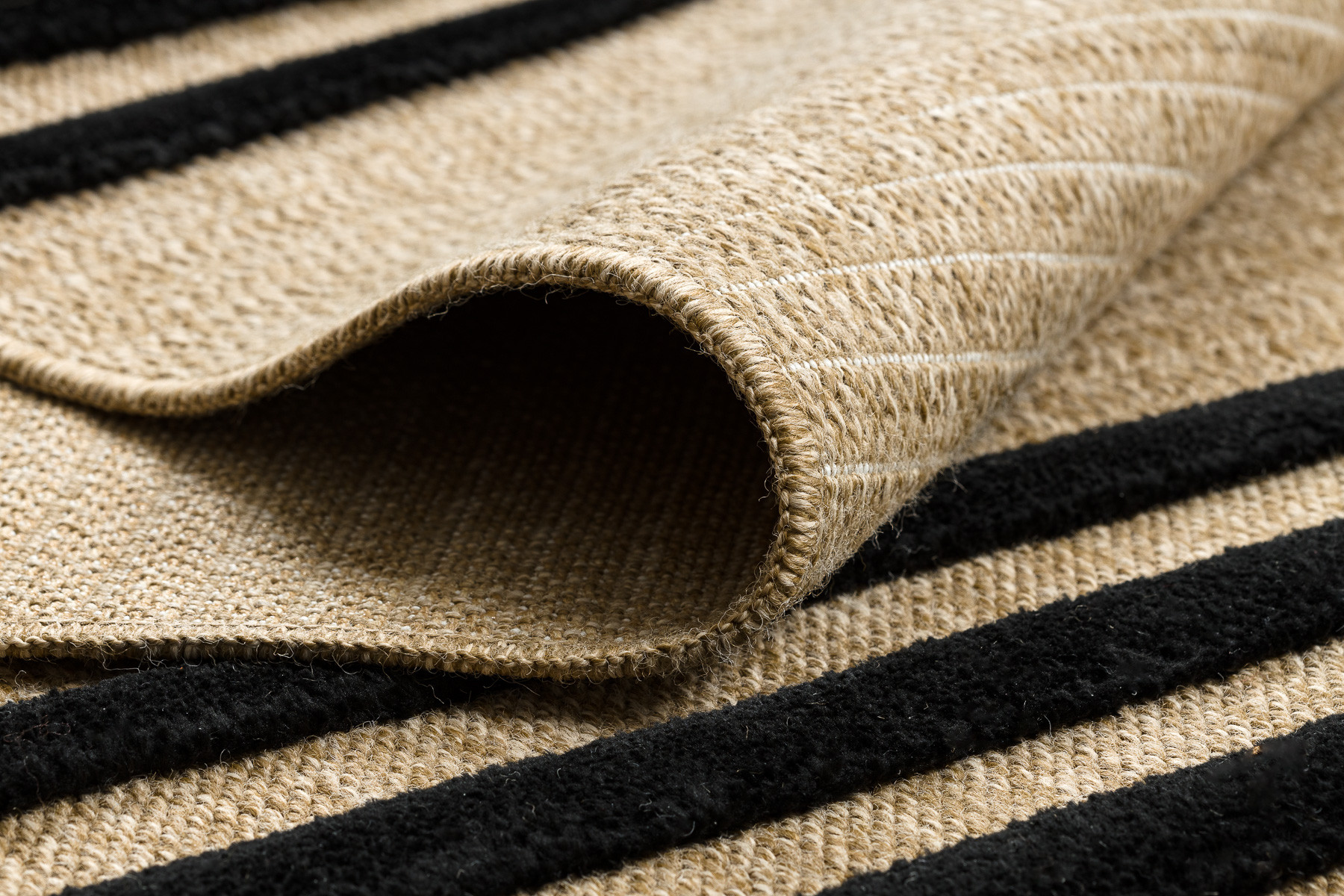 Koberec SPARK 0689 béžový, čierny