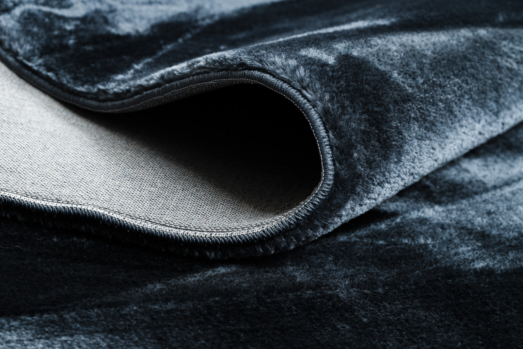 Koberec VISCO tmavosivý