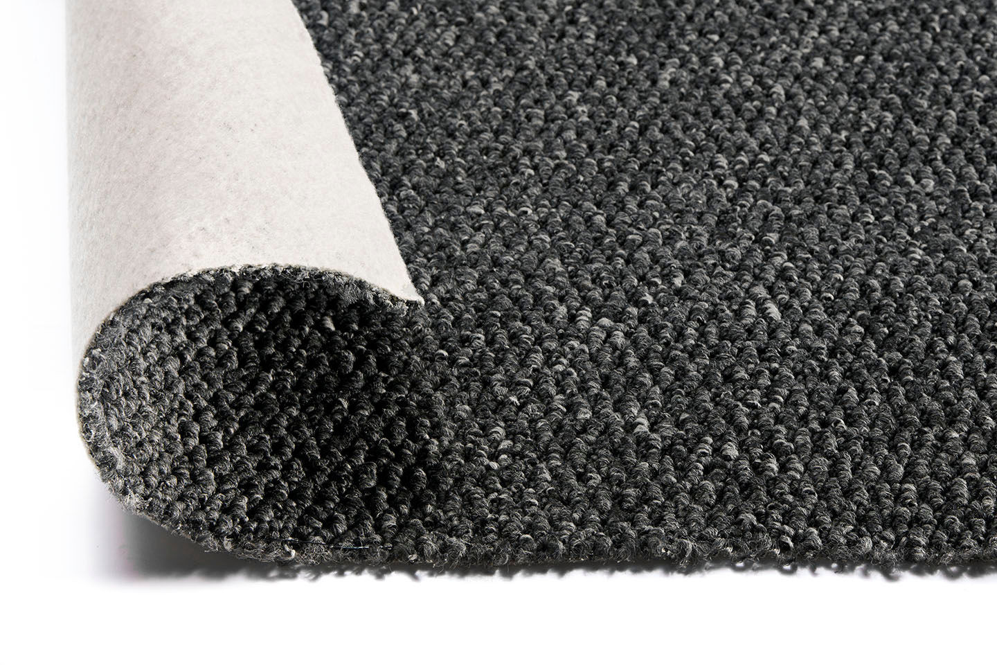 Metrážny koberec PASTICHE čierny