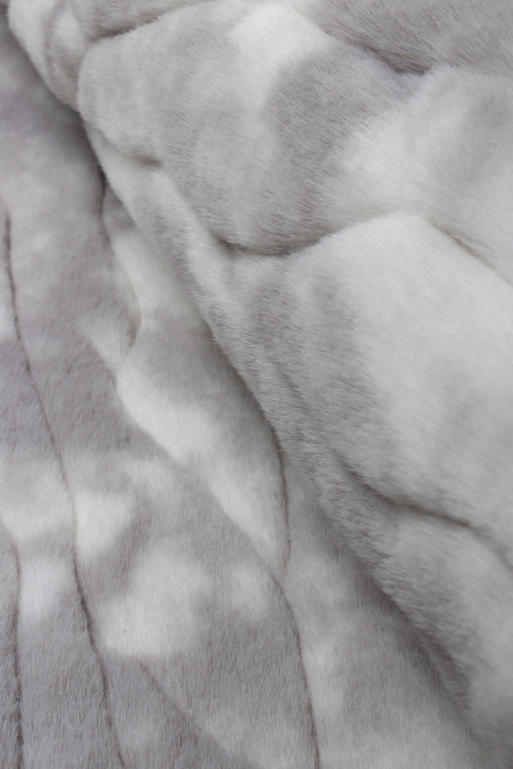 Koberec Rabbit New Cawy GREY / SILVER