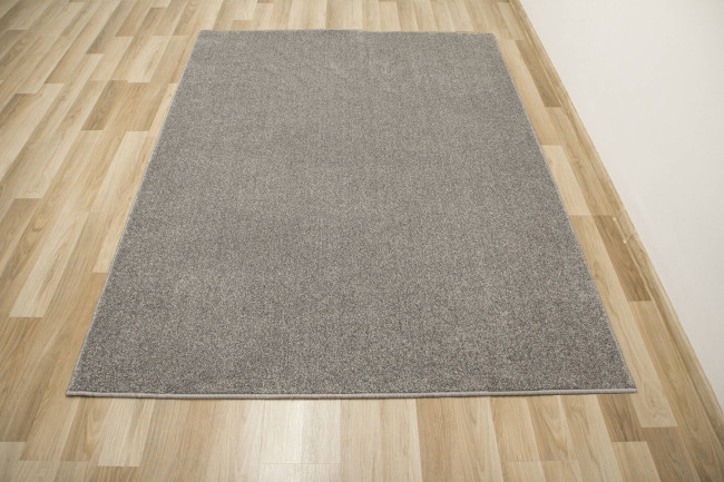 Koberec Saffron 77 sivý / strieborný