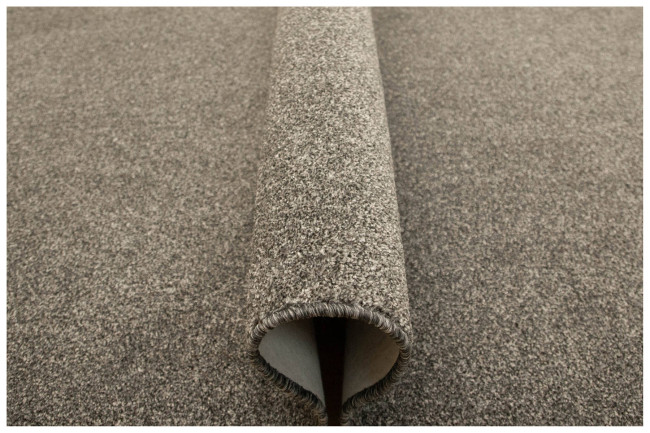 Metrážny koberec Alpha 73 strieborný / grafitový