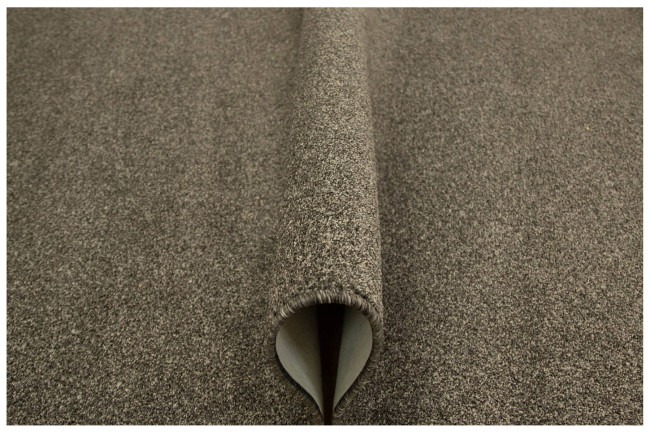 Metrážny koberec Alpha 77 sivý / čierny