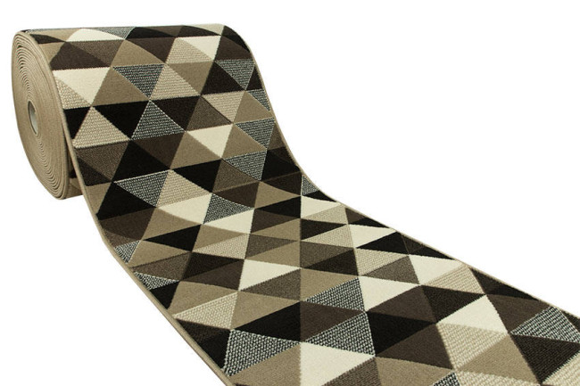 Behúň Luna 503430/97911- trojuholníky hnedý