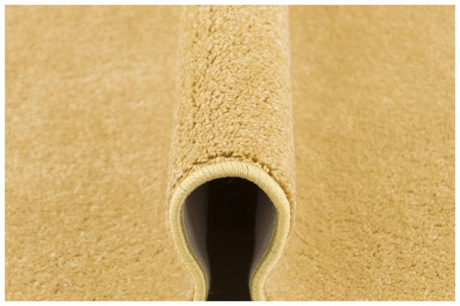 Metrážny koberec Carousel 350 žltý