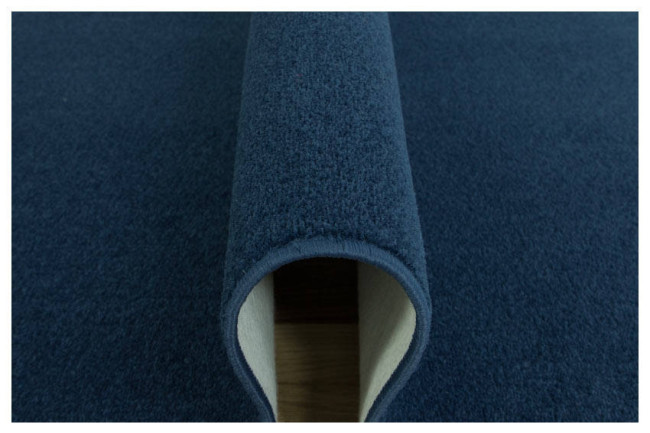 Metrážny koberec Dynasty 84 granátový