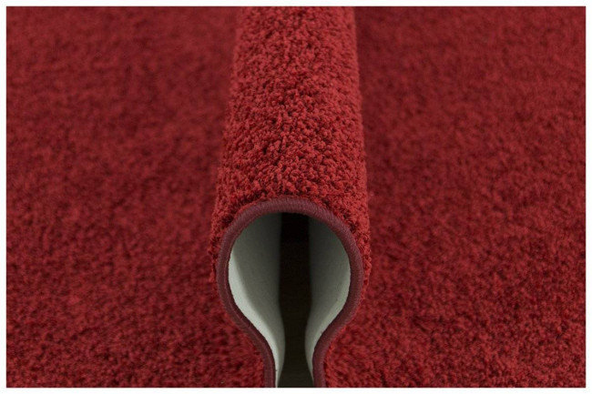 Metrážny koberec Mabelie 15 červený