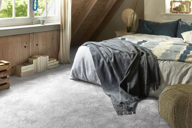 Metrážny koberec MOANA sivý