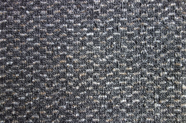 Metrážny koberec RUBIN sivý