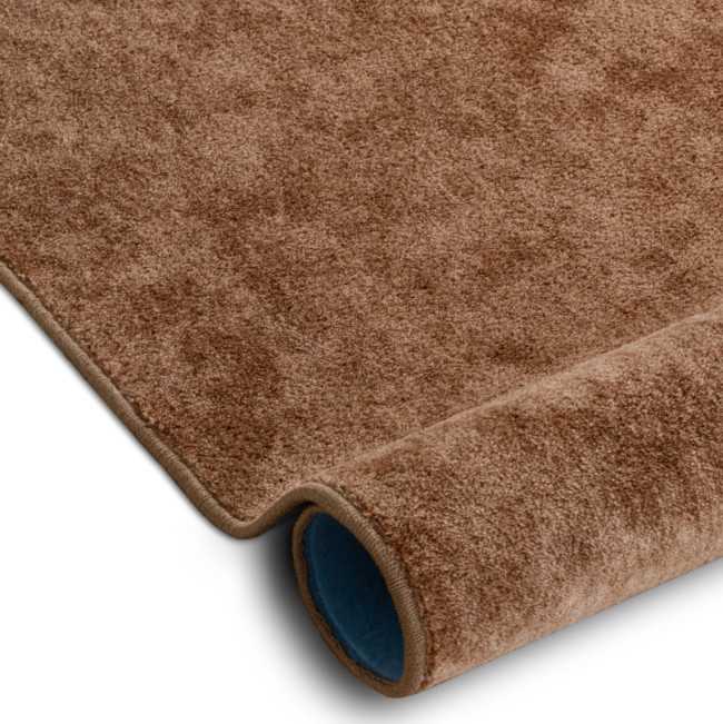 Metrážny koberec SERENADE svetlo hnedý