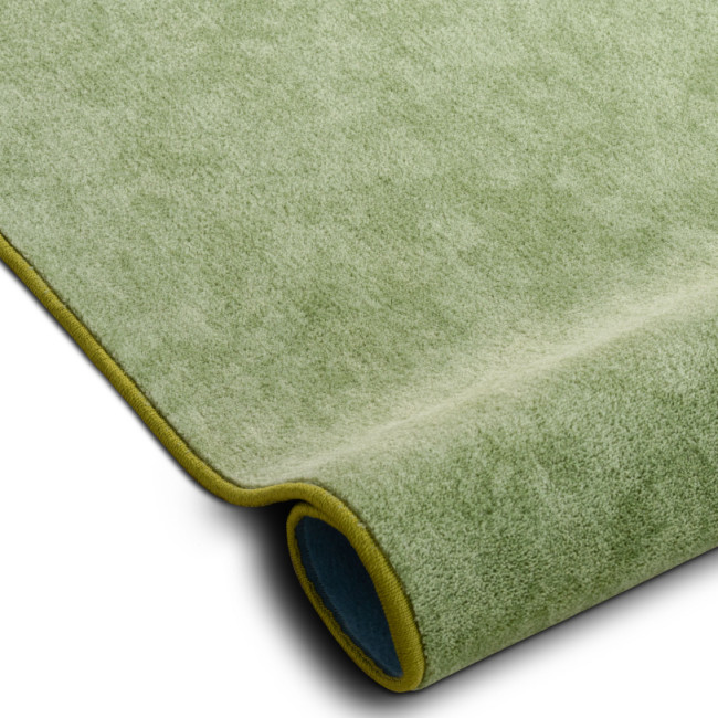 Metrážny koberec SERENADE zelený