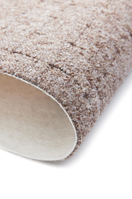 Metrážny koberec Betap Nova 67