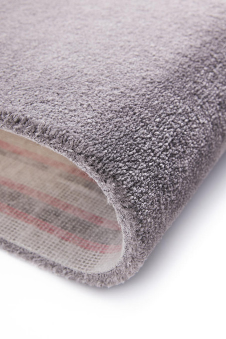 Metrážny koberec Betap Violin 77