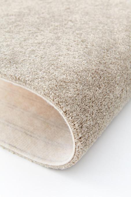 Metrážny koberec ITC Lily 33