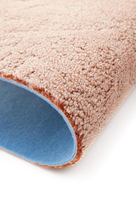 Metrážny koberec ITC Polka 64