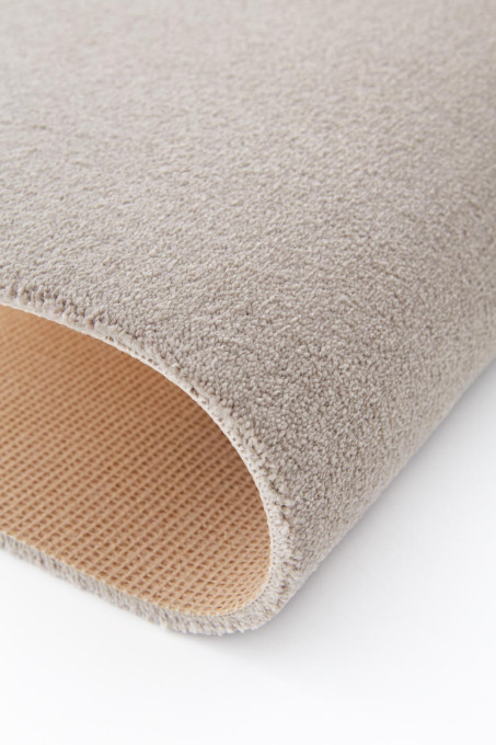 Metrážny koberec Lano Lior 250