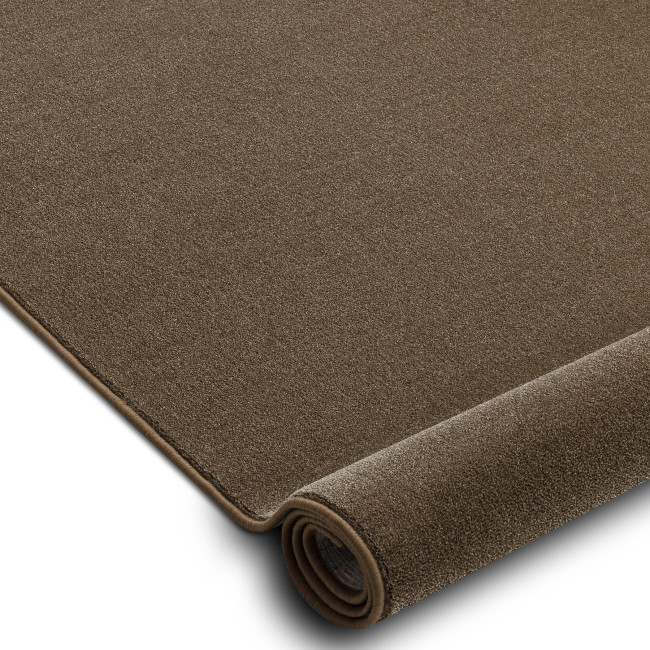 Metrážny koberec SEDUCTION 46 hnedý