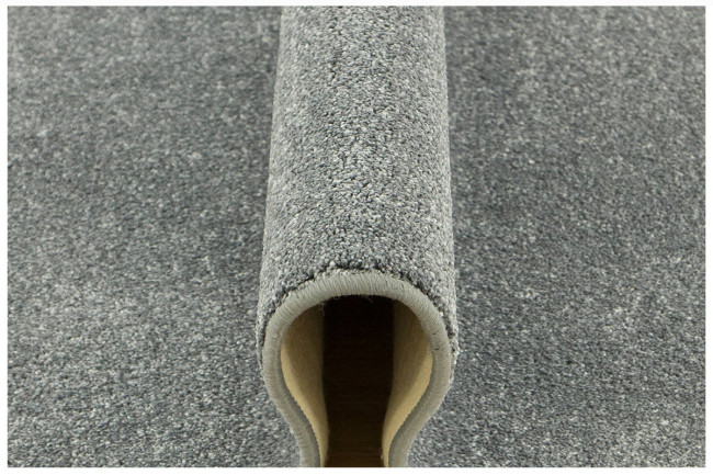 Metrážny koberec Forest 76 sivý