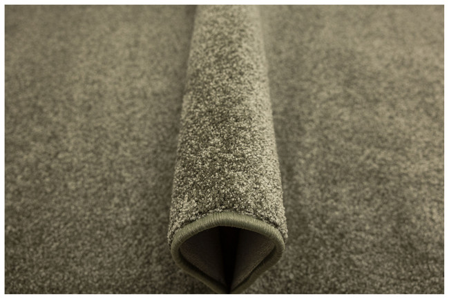 Metrážny koberec Fortuna 43 zelený