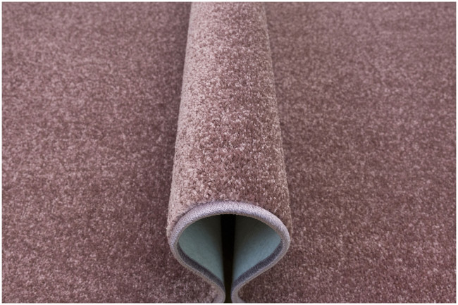 Metrážny koberec GALAXY 16 fialový