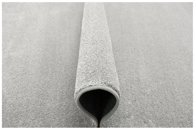 Metrážny koberec Sobrado 620 sivý